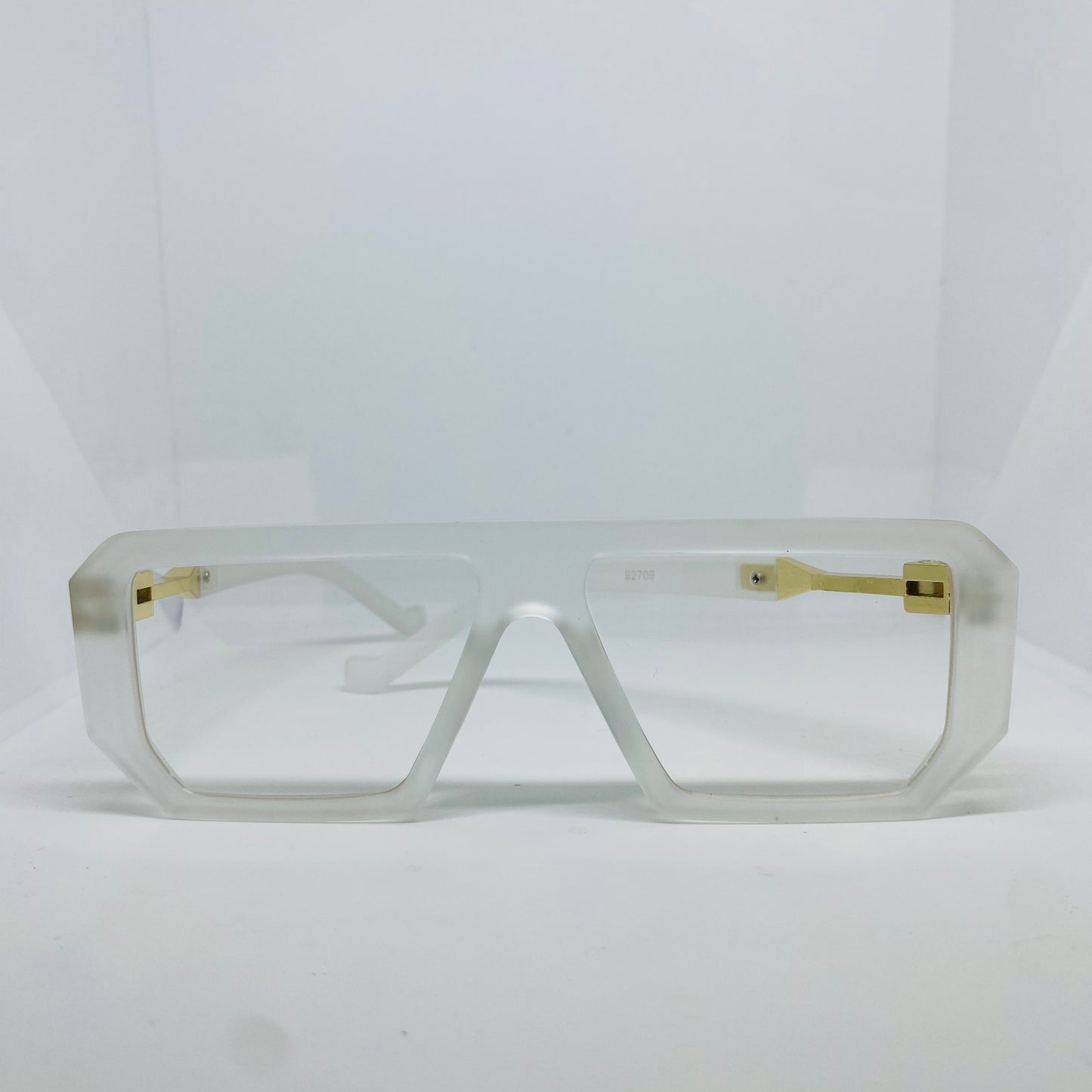 TRANSPARENT WHITE
