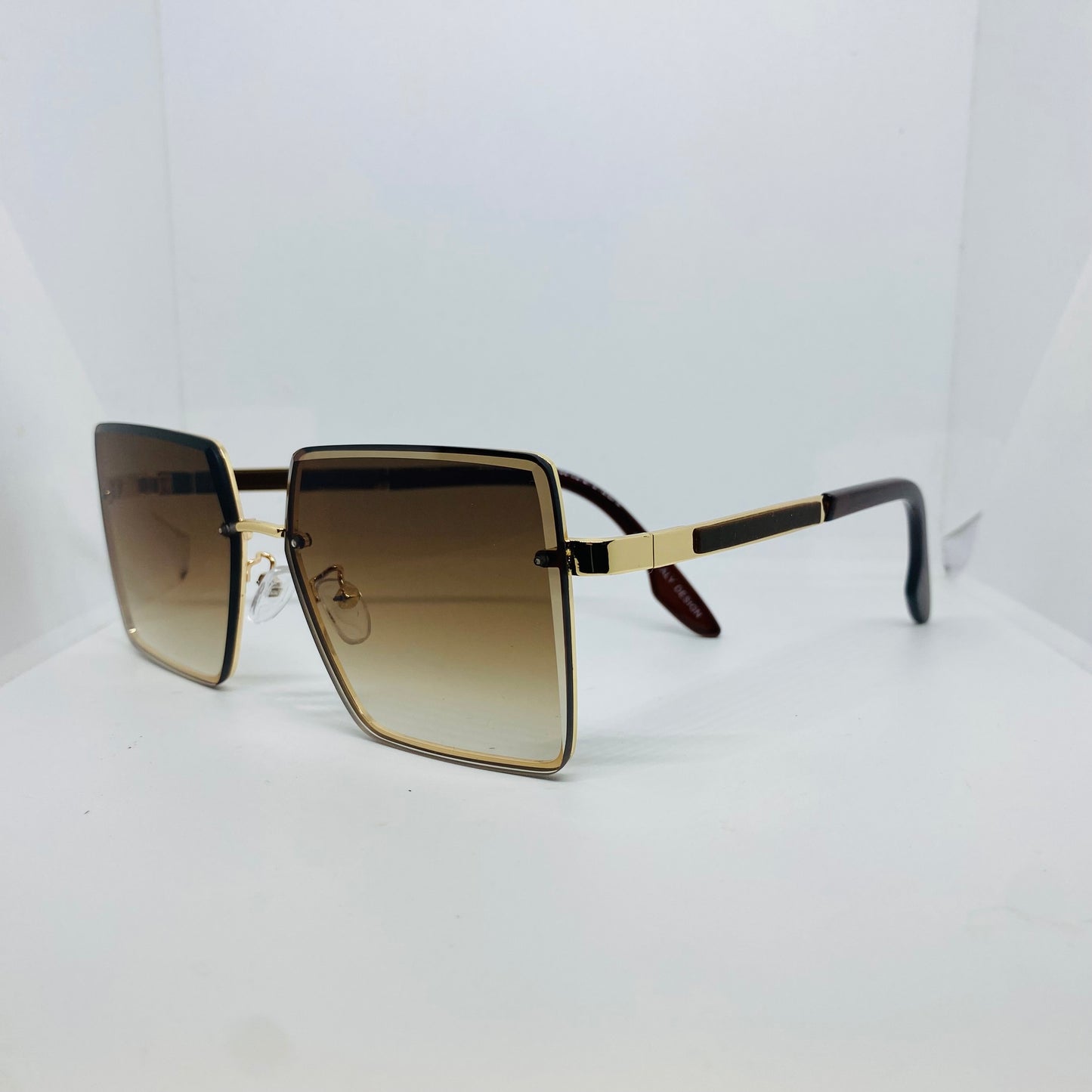 GOLD WITH BROWN