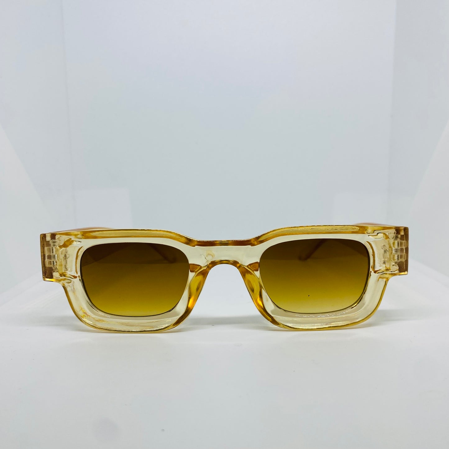 TRANSPARENT BROWN