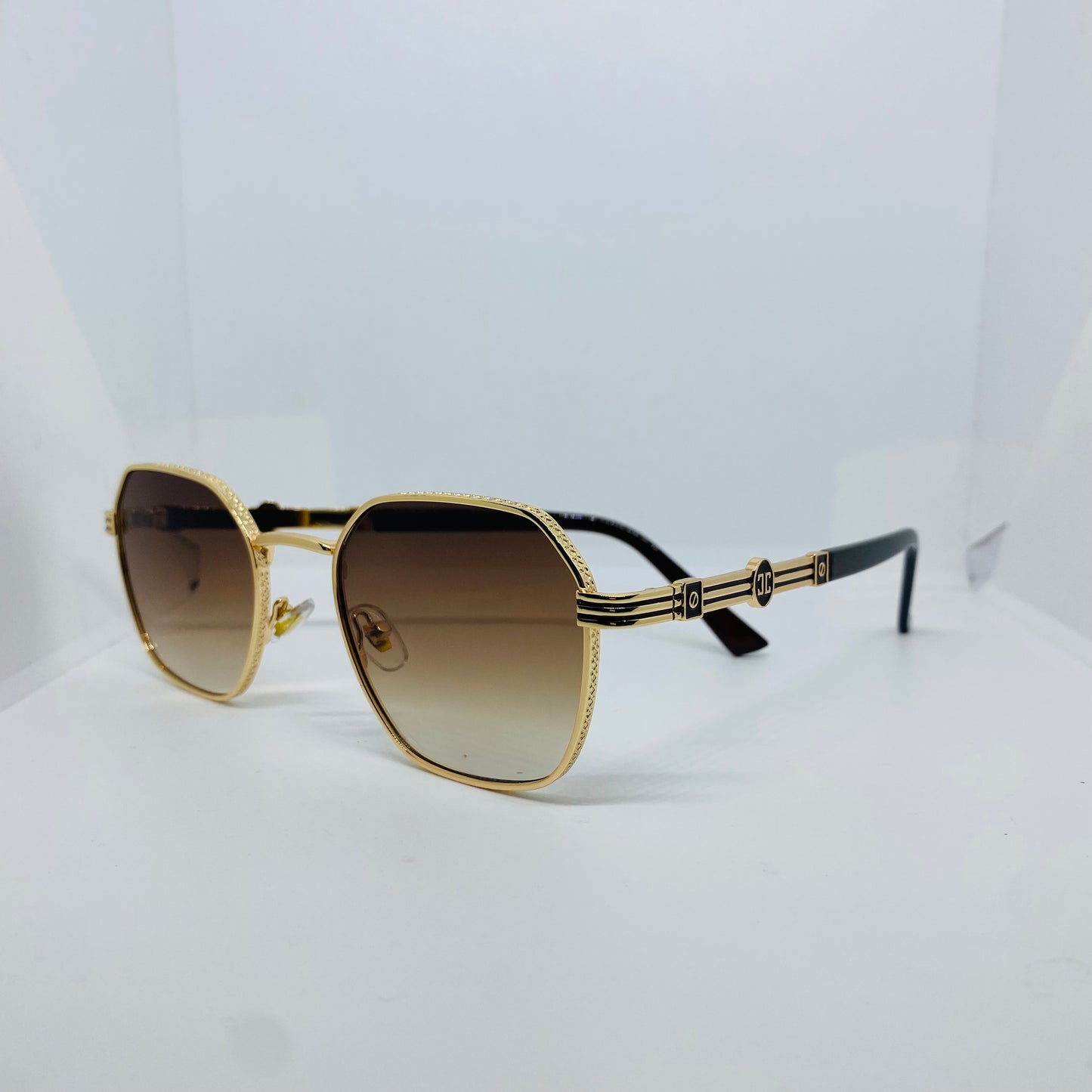 GOLD WITH BROWN