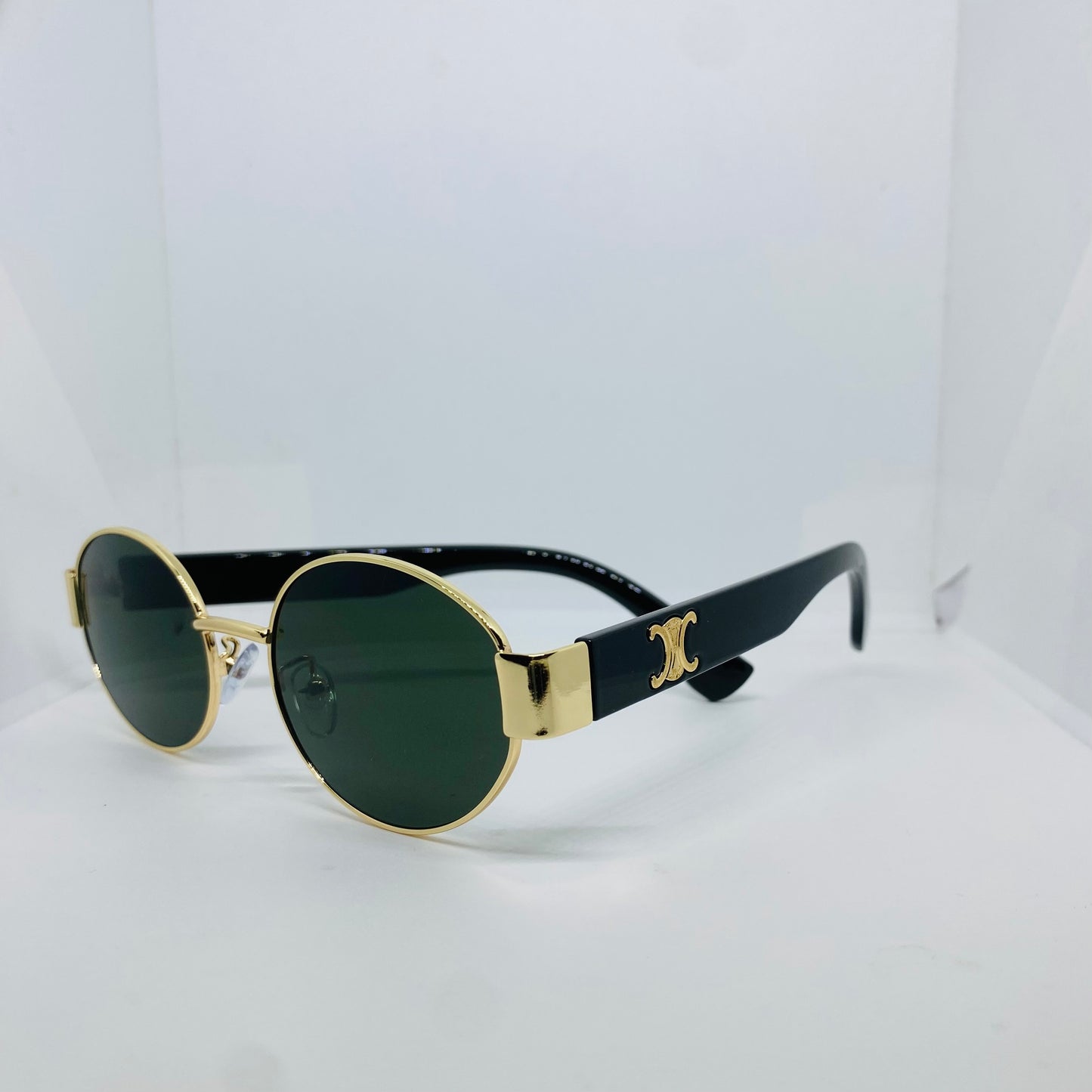 GOLD WITH GREEN