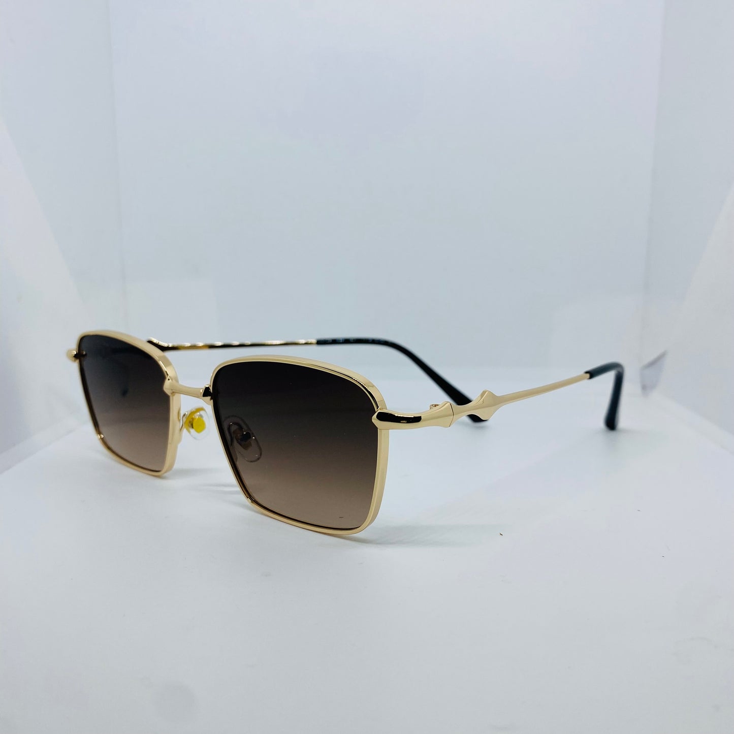 GOLD WITH BROWN