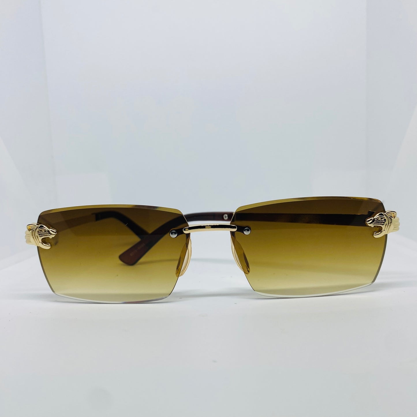 BOWN WITH GOLD