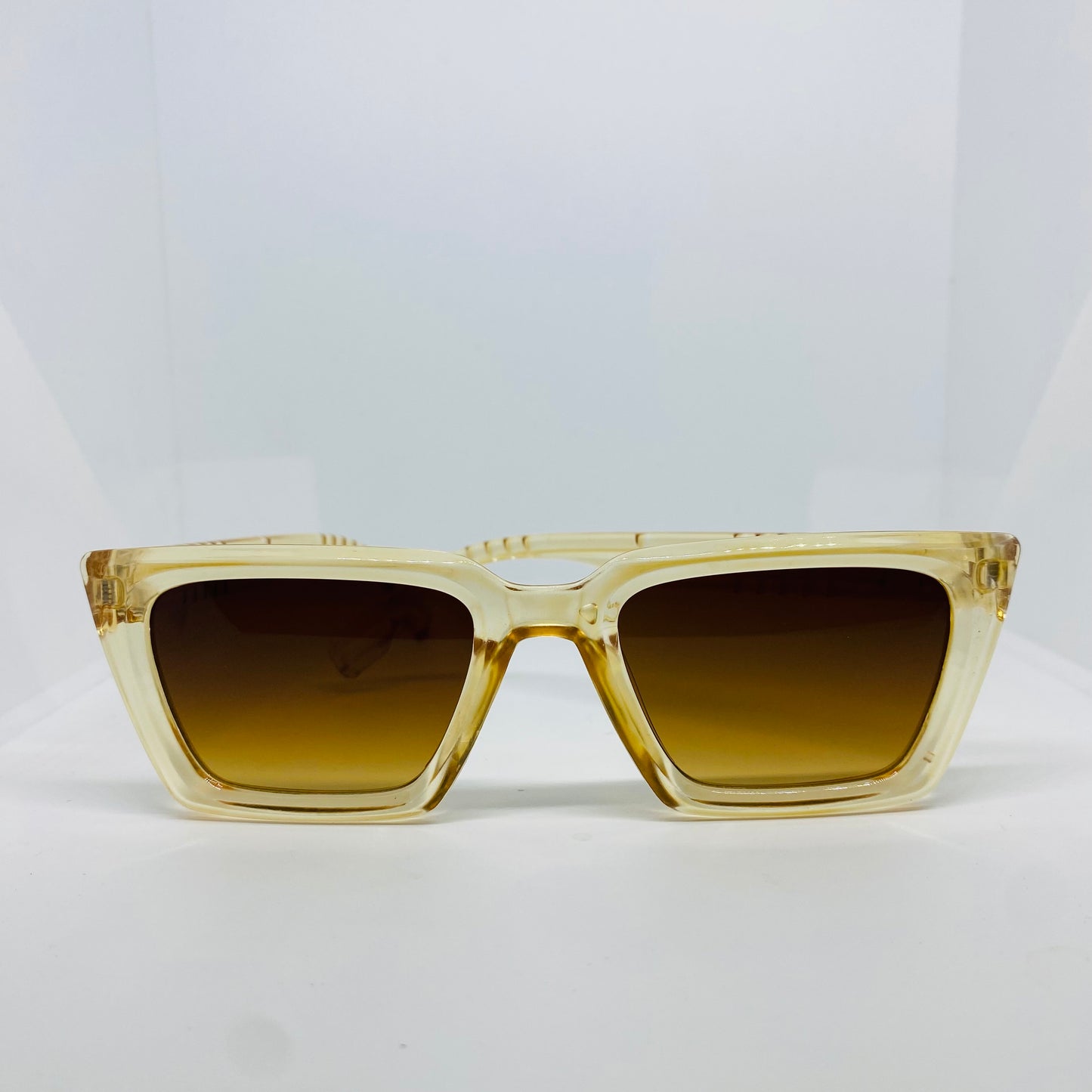 TRANSPARENT BROWN