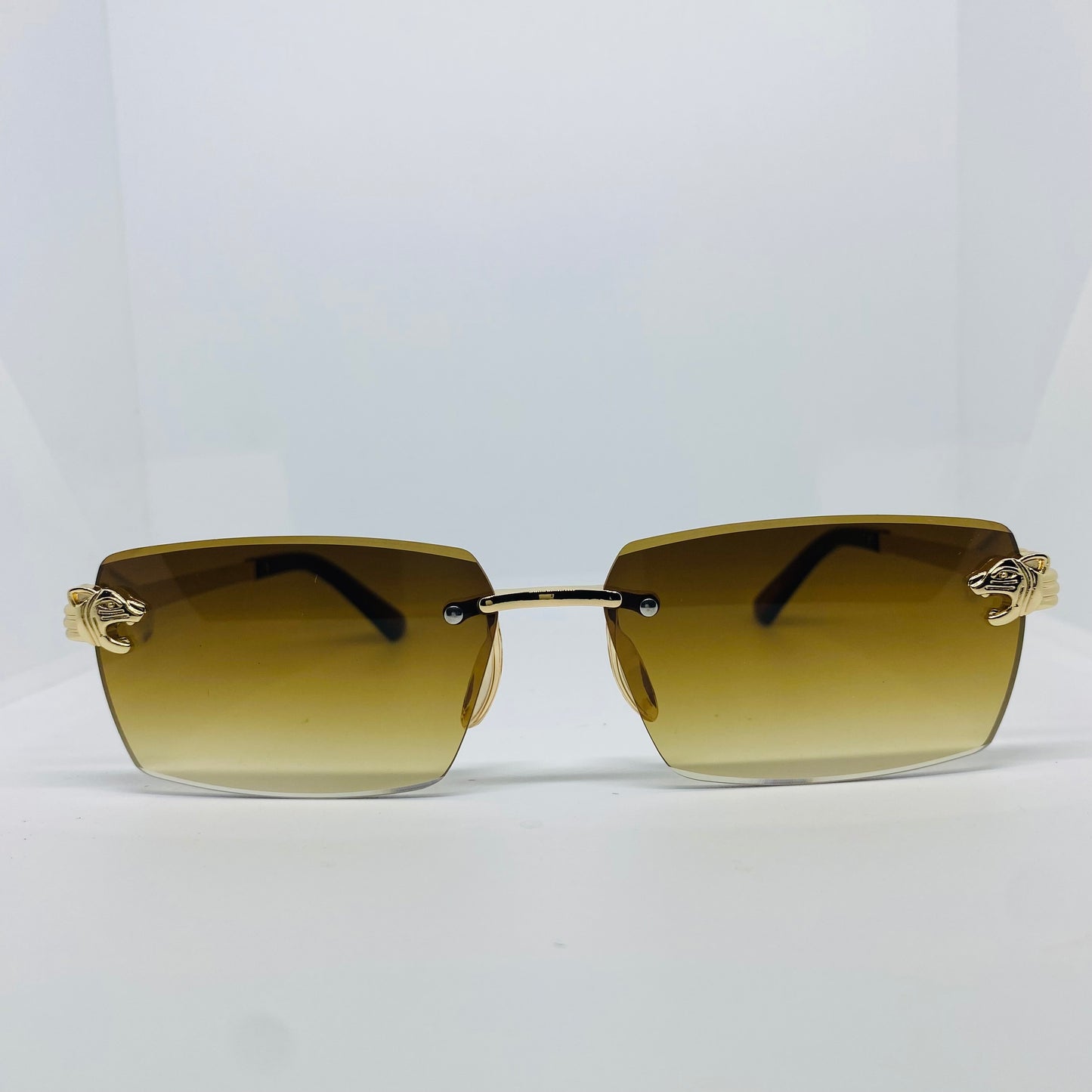 BOWN WITH GOLD