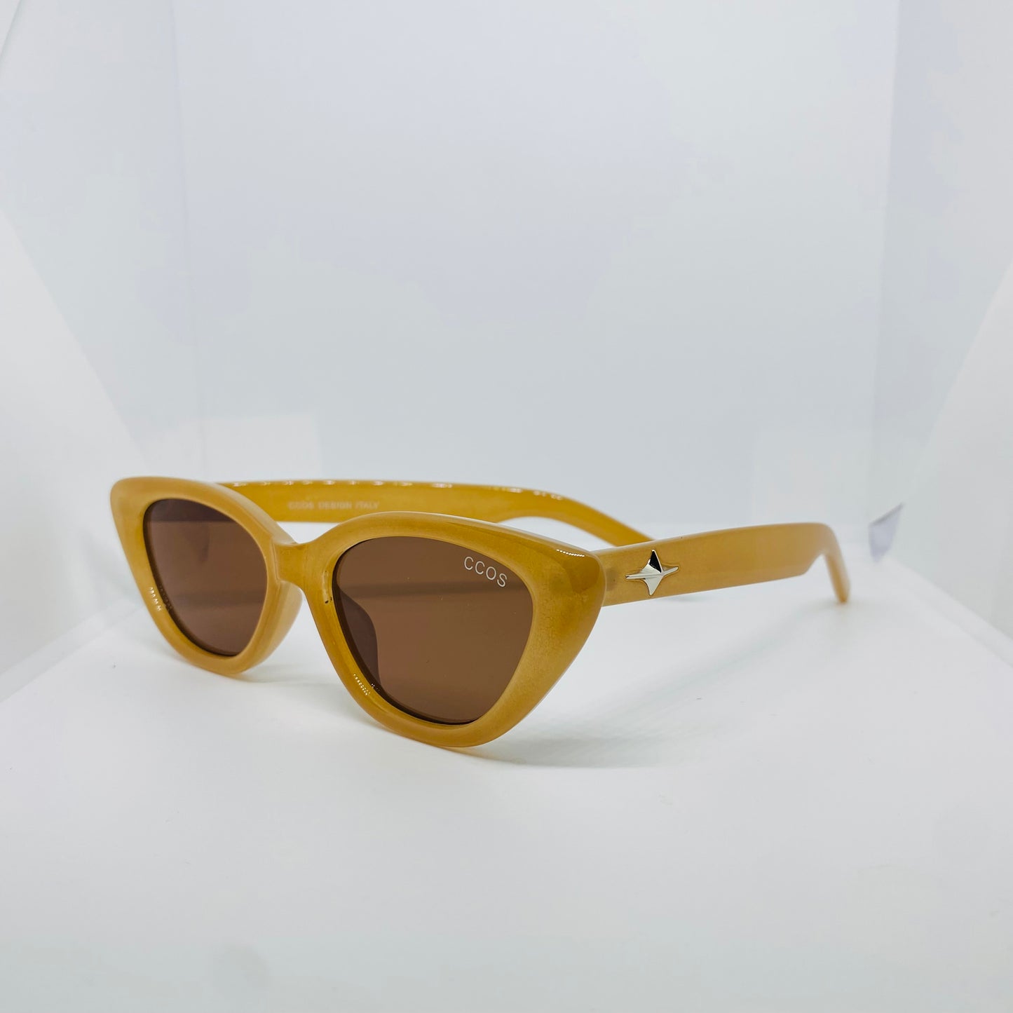 OCHRE YELLOW