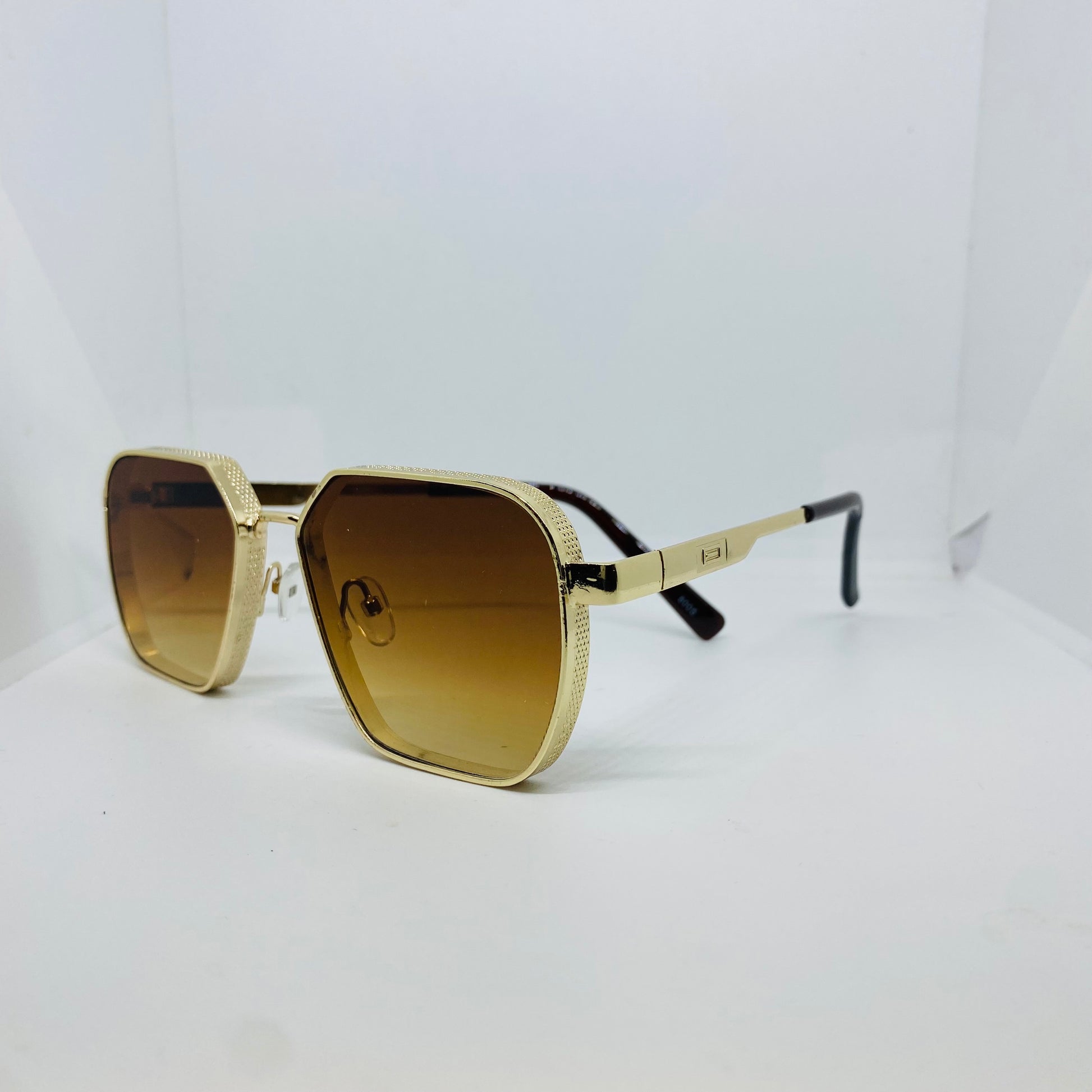 GOLD WITH BROWN