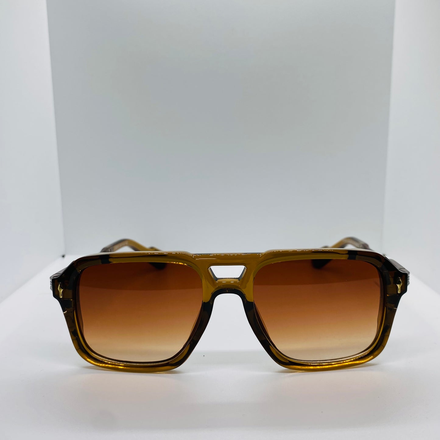 TRANSPARENT BROWN