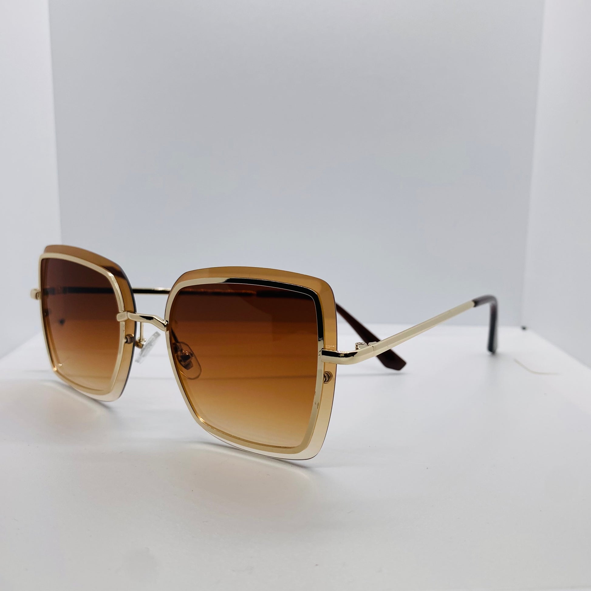 GOLD WITH BROWN