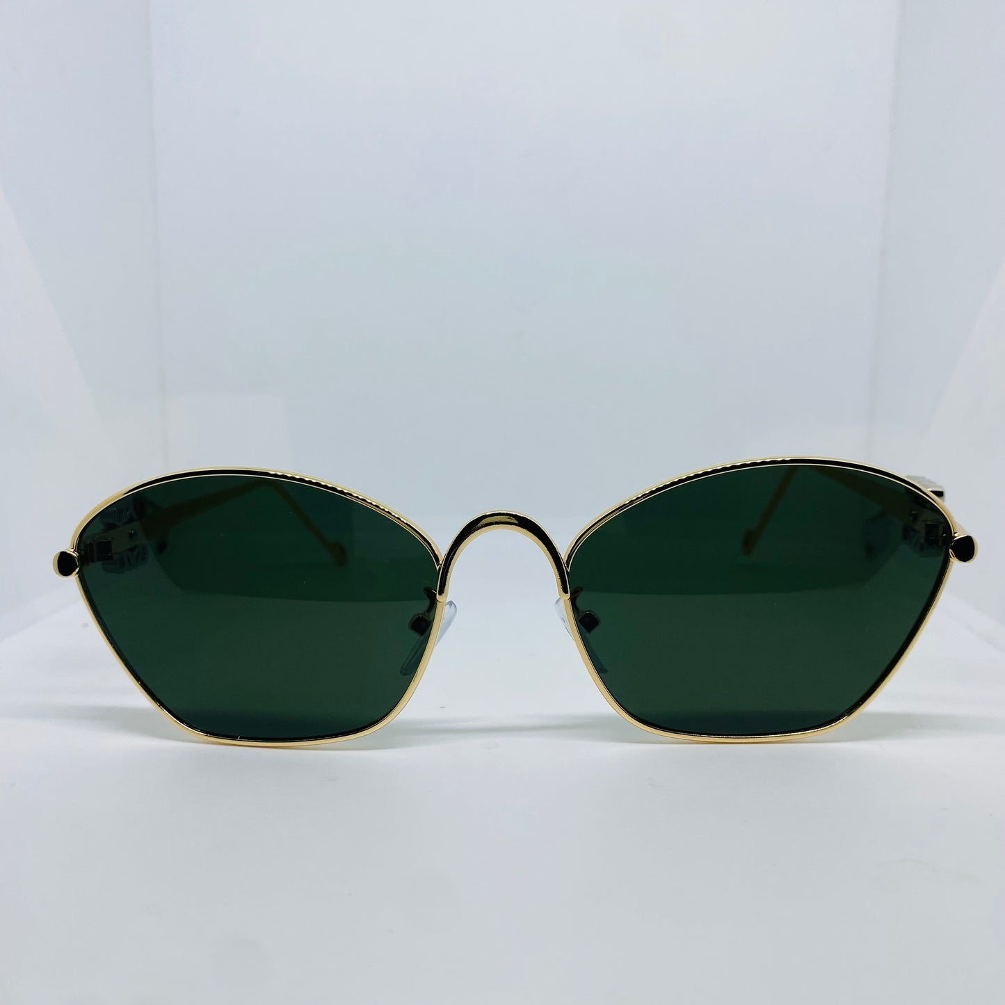 GOLD WITH GREEN
