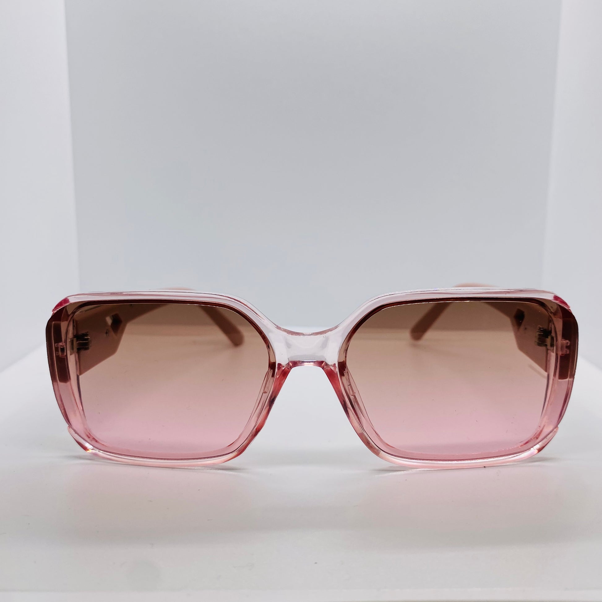 TRANSPARENT PINK