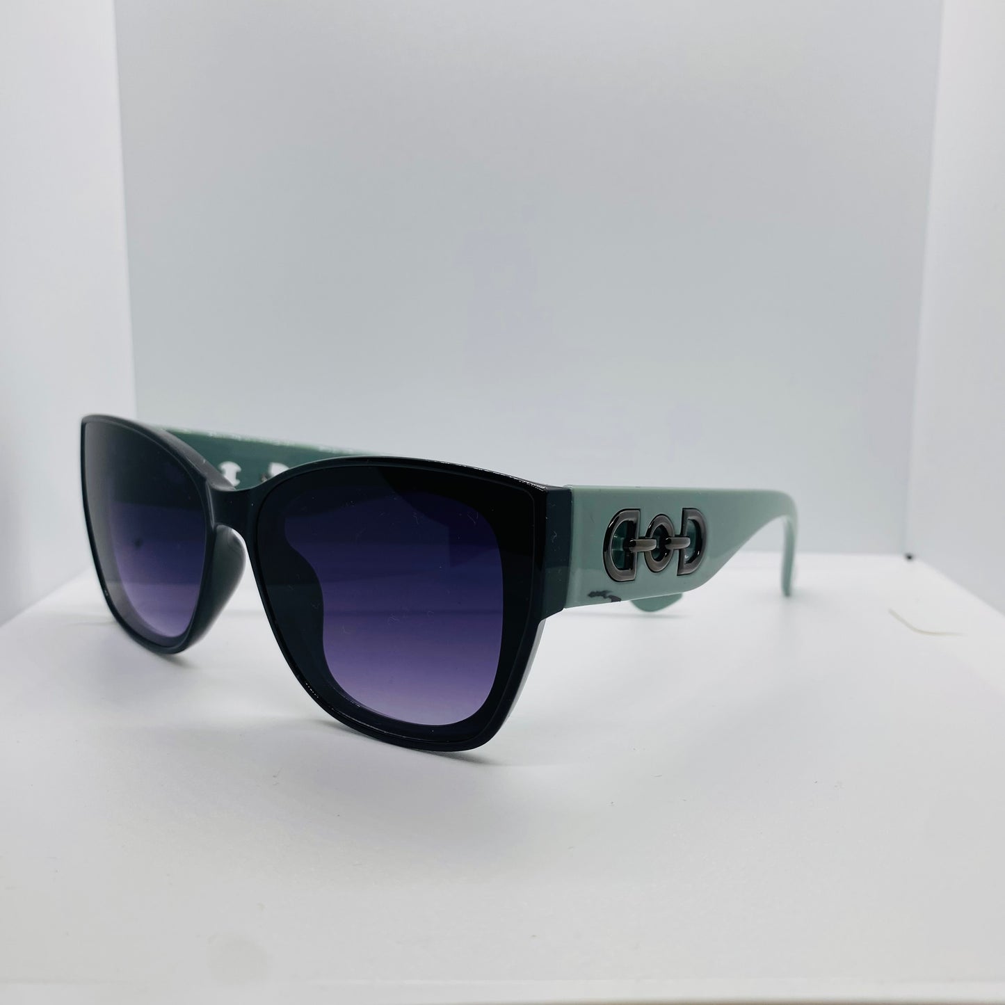 BLACK WITH GREEN