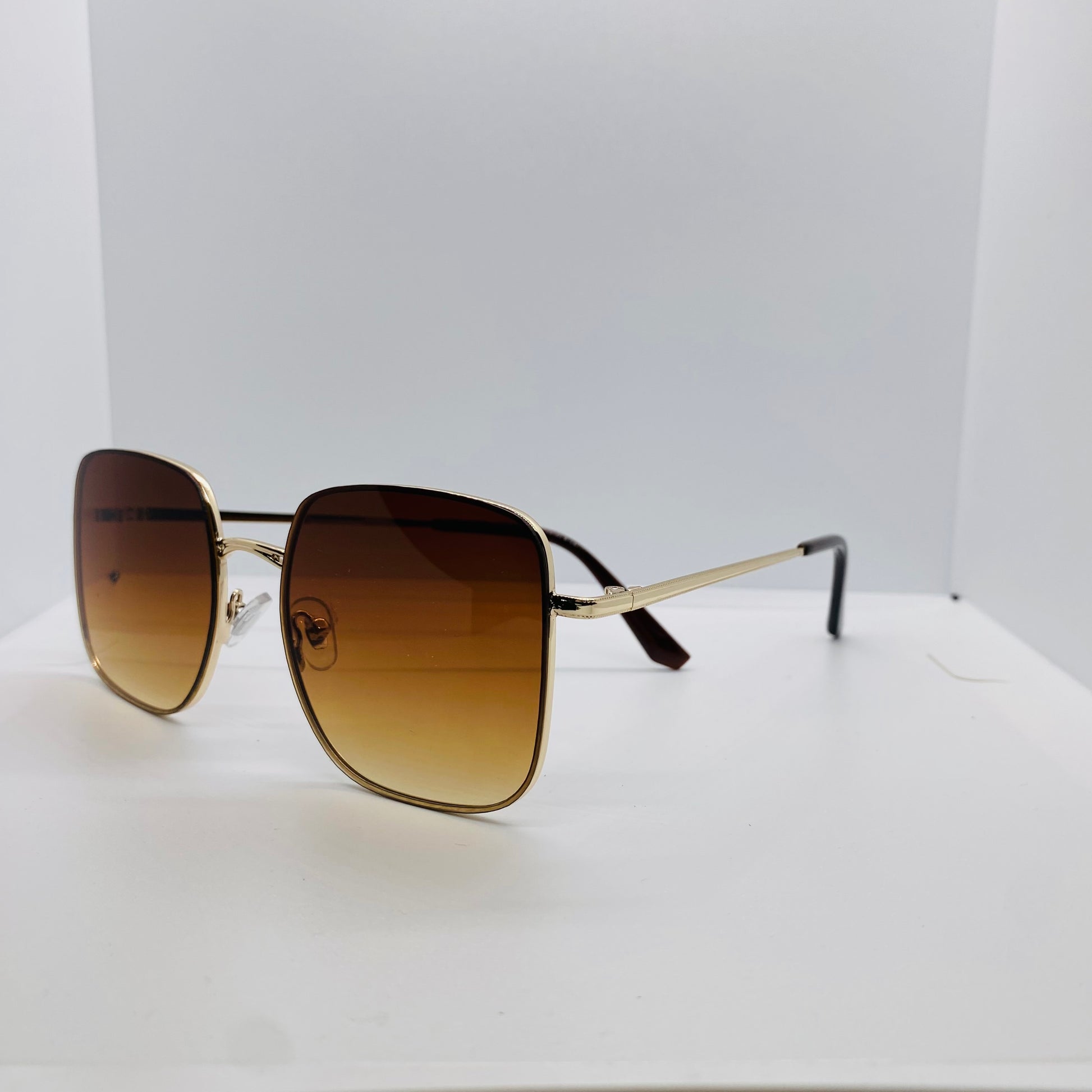 GOLD WITH BROWN