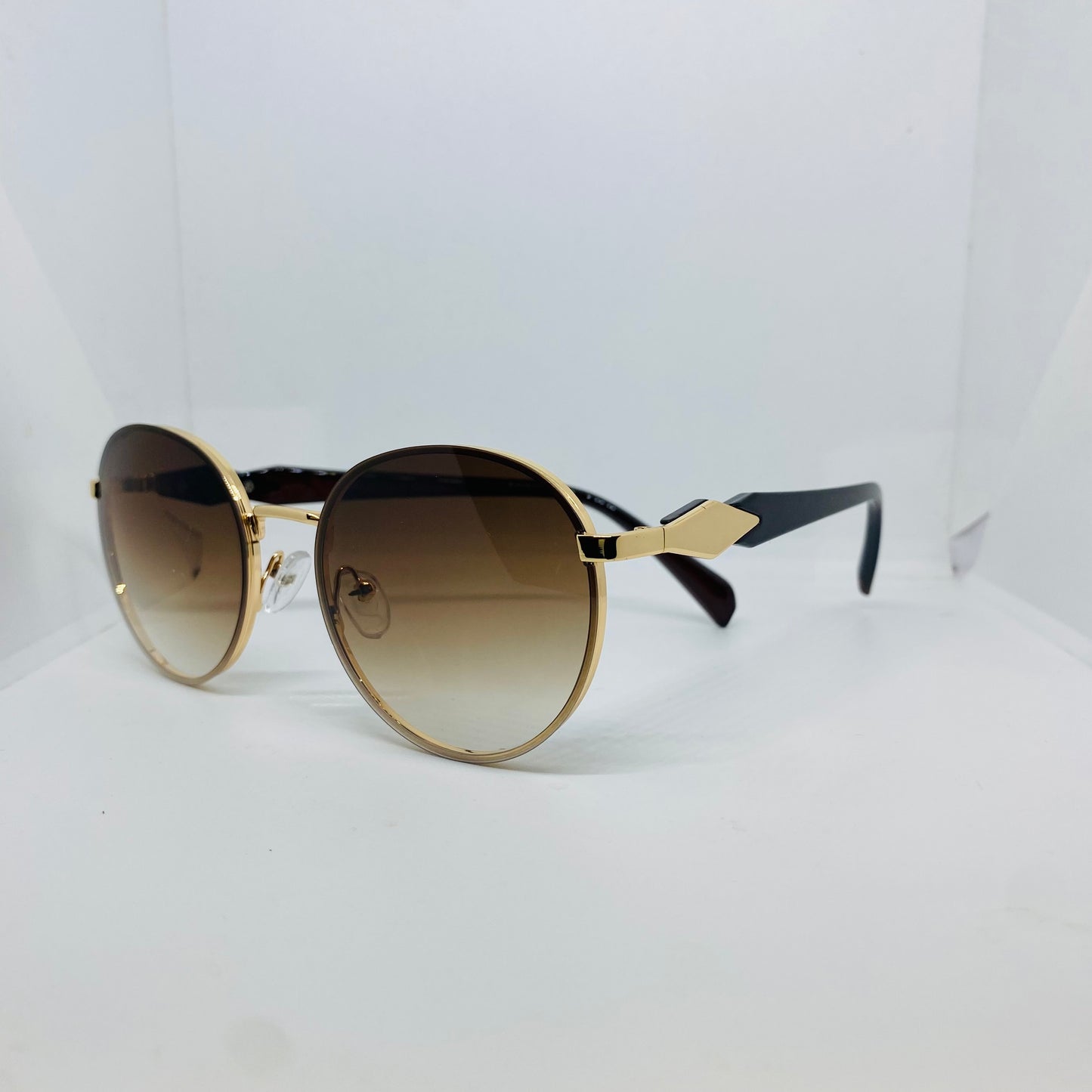 GOLD WITH BROWN