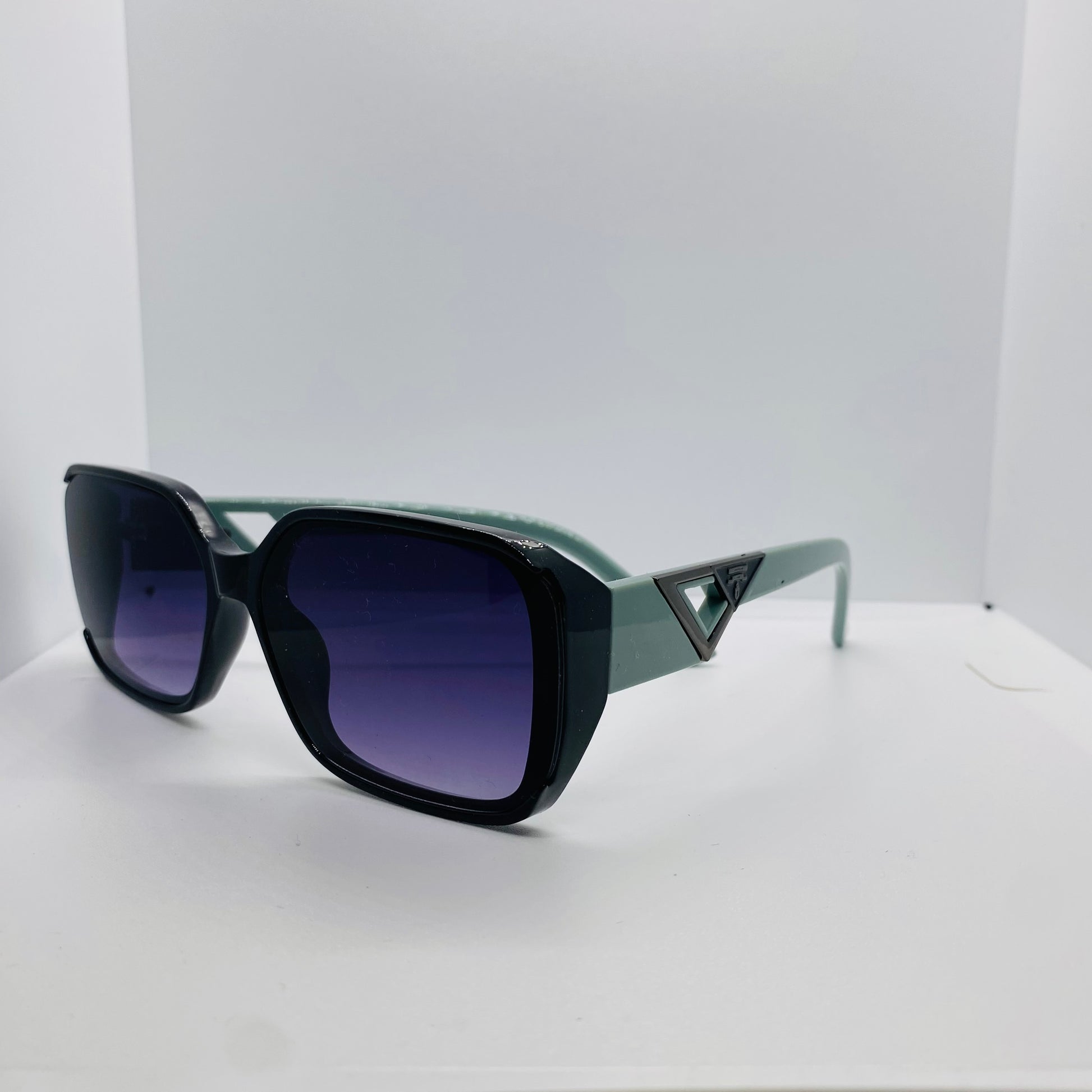 BLACK WITH GREEN