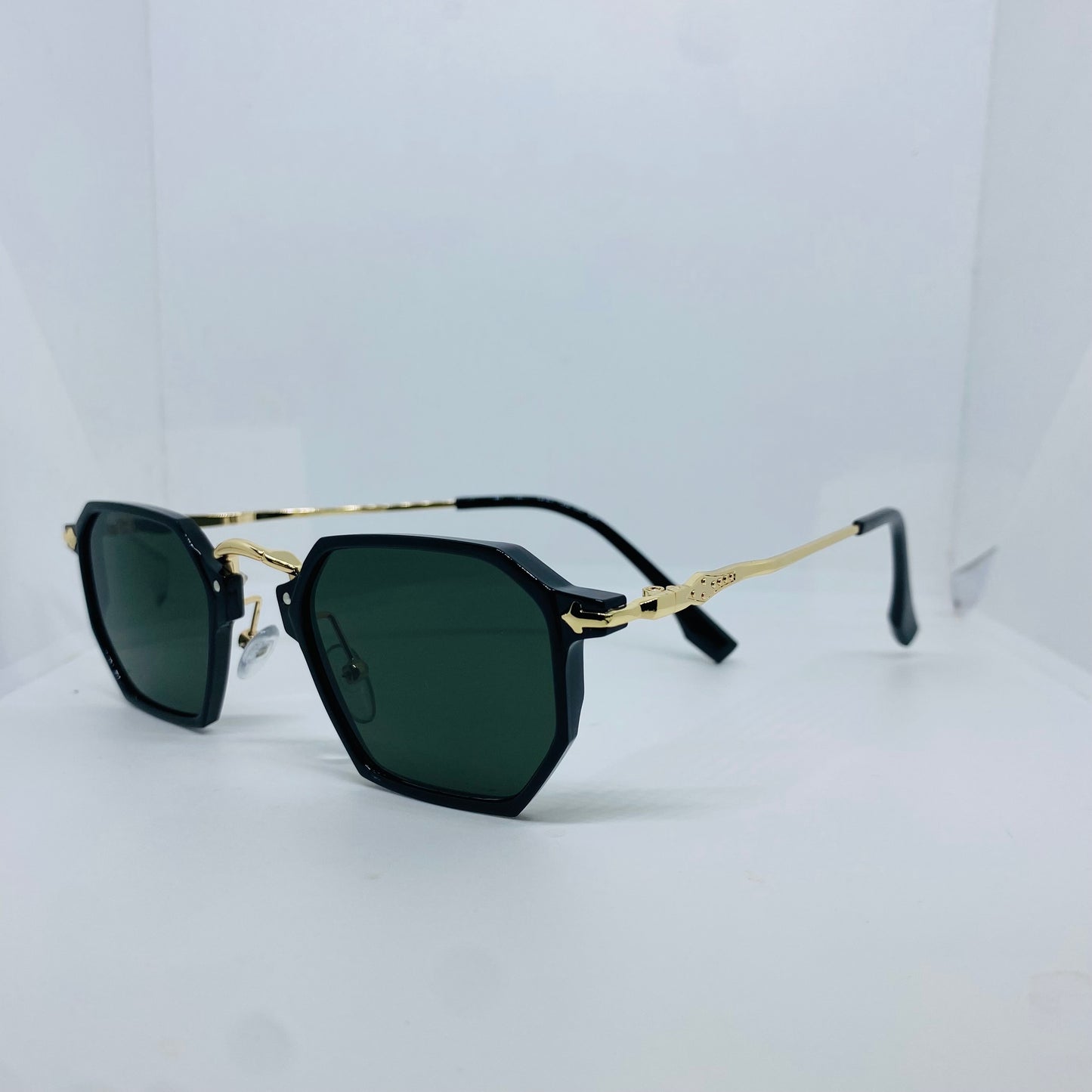 GOLD WITH GREEN