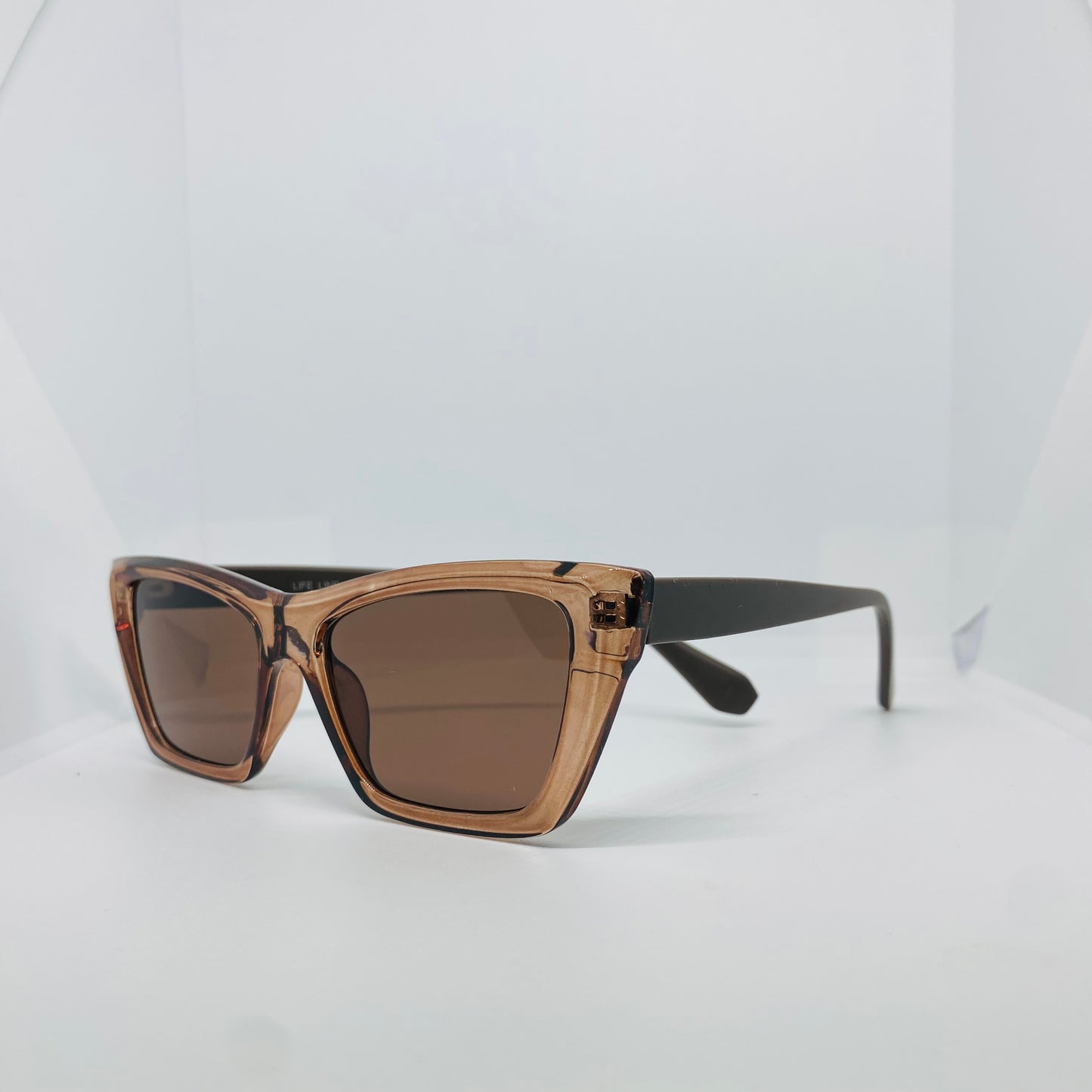 TRANSPARENT BROWN 