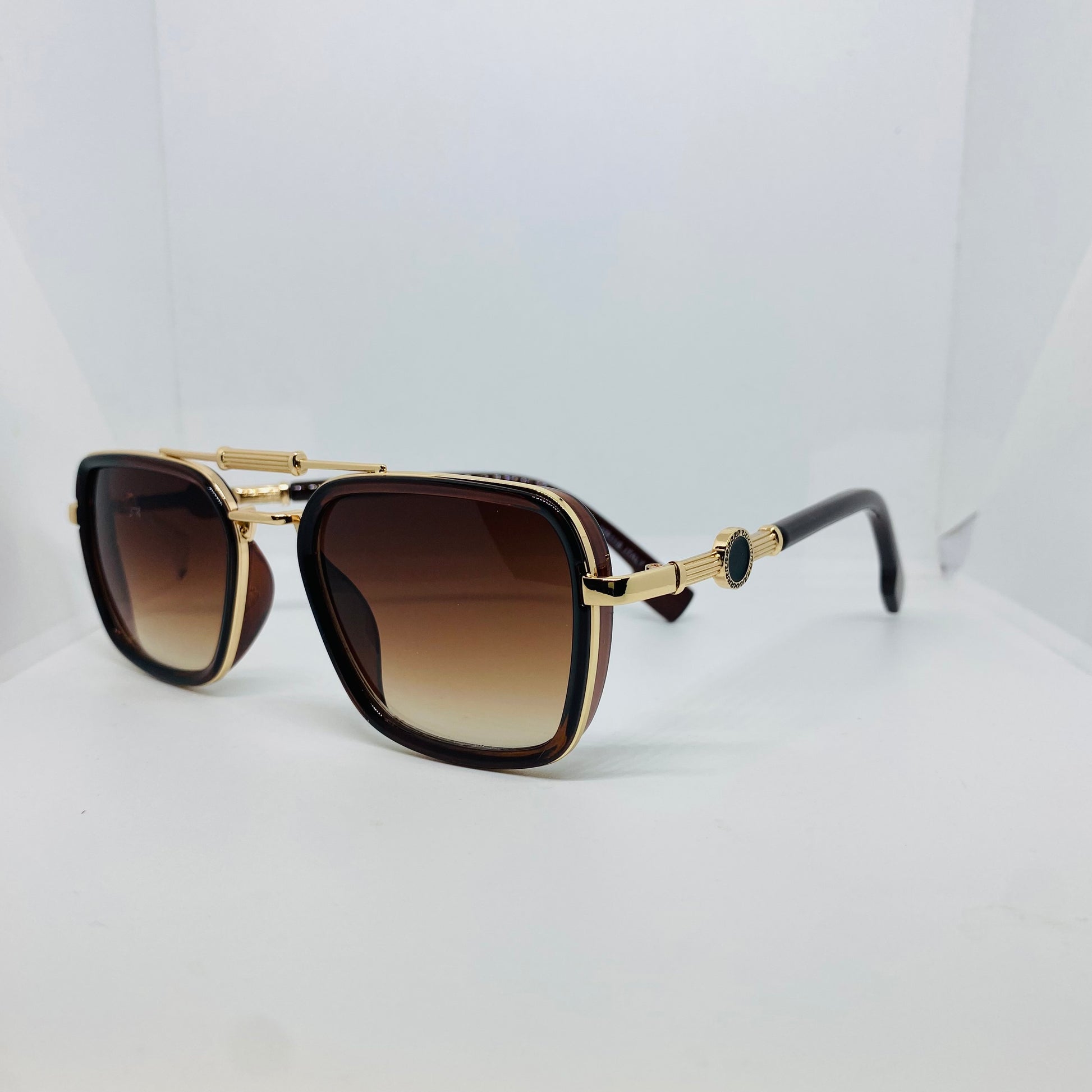 GOLD WITH BROWN