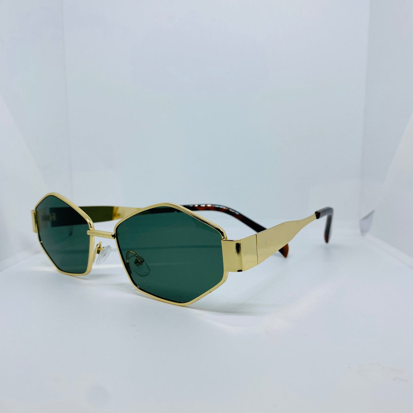 GOLD WITH GREEN