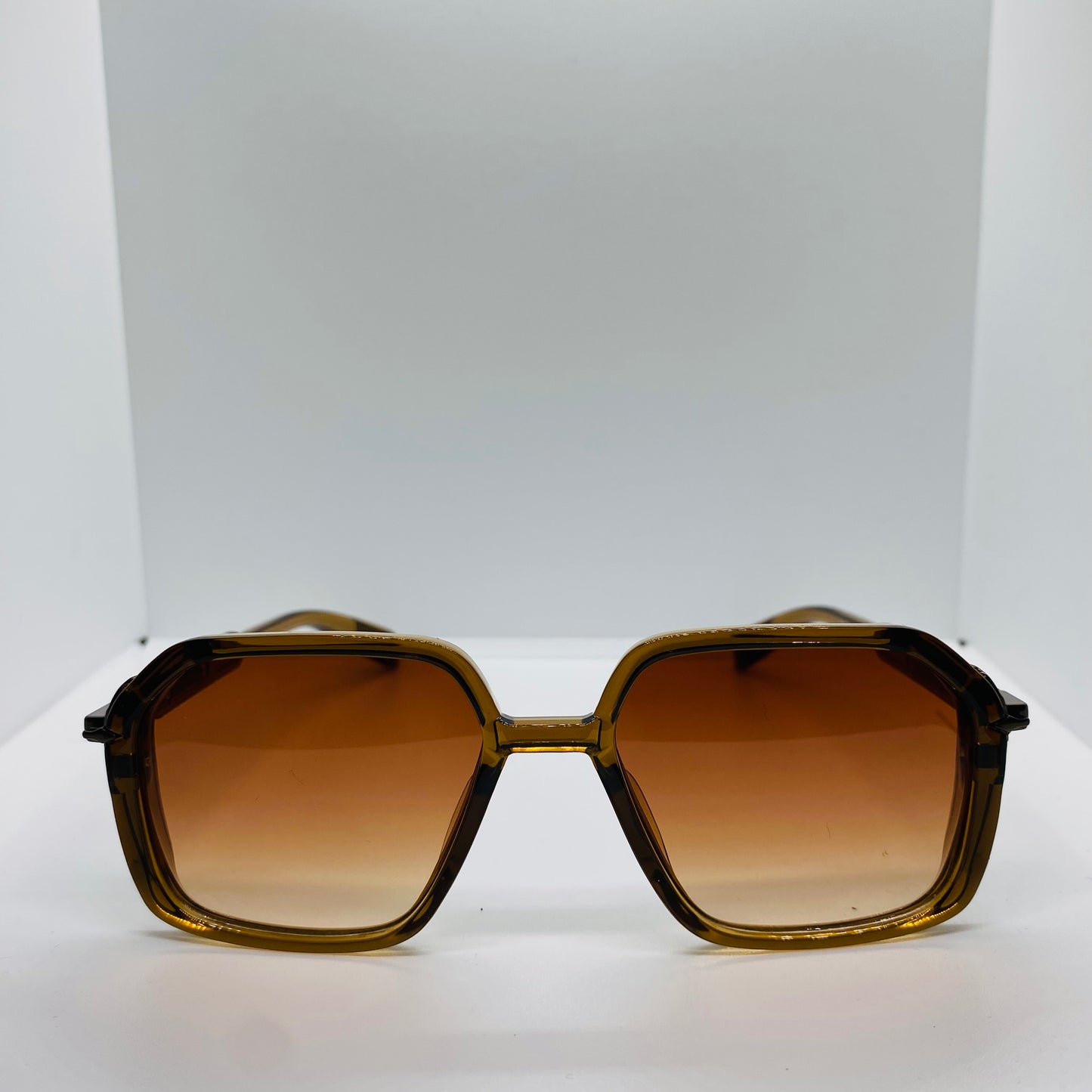 TRANSPARENT BROWN