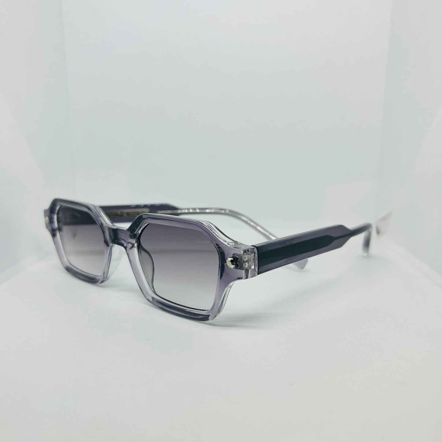 AURIX BY EYEGLASSY