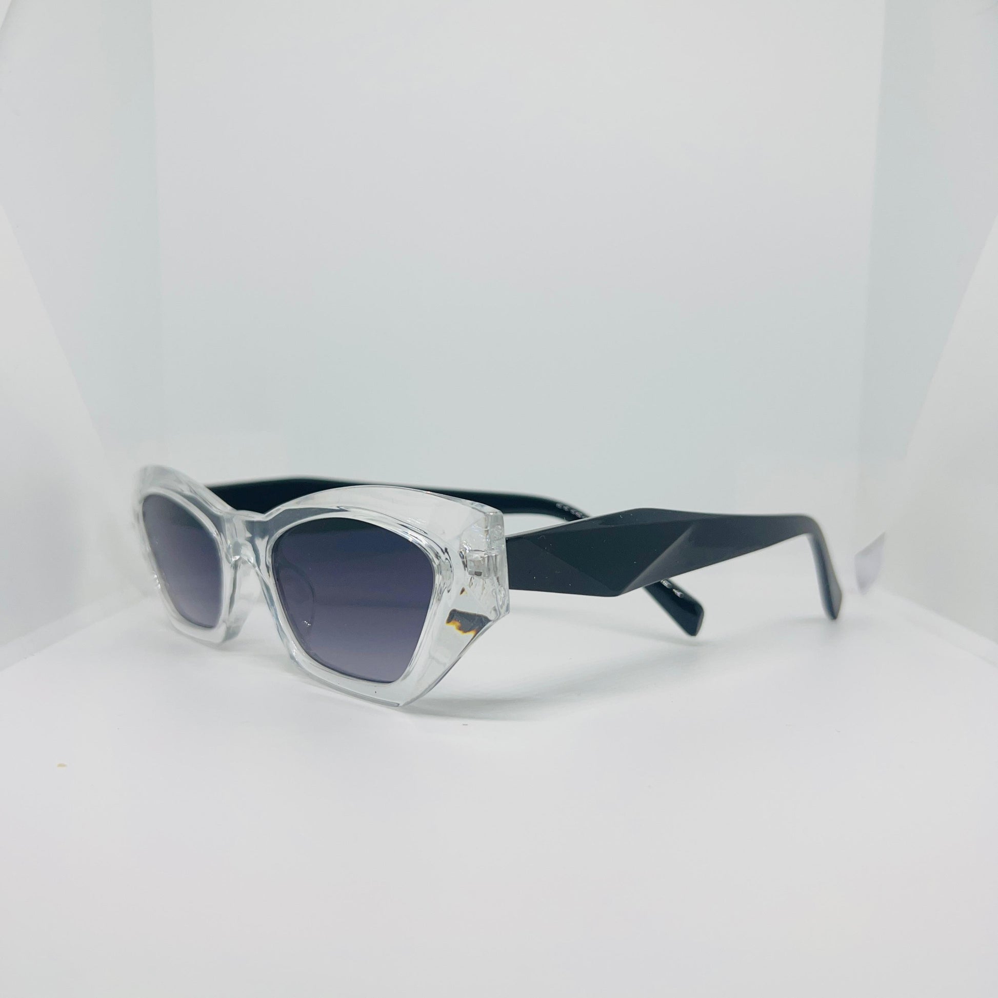 TRANSPARENT PURPLE