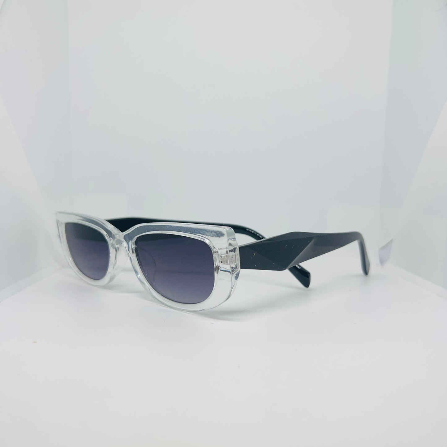 TRANSPARENT PURPLE