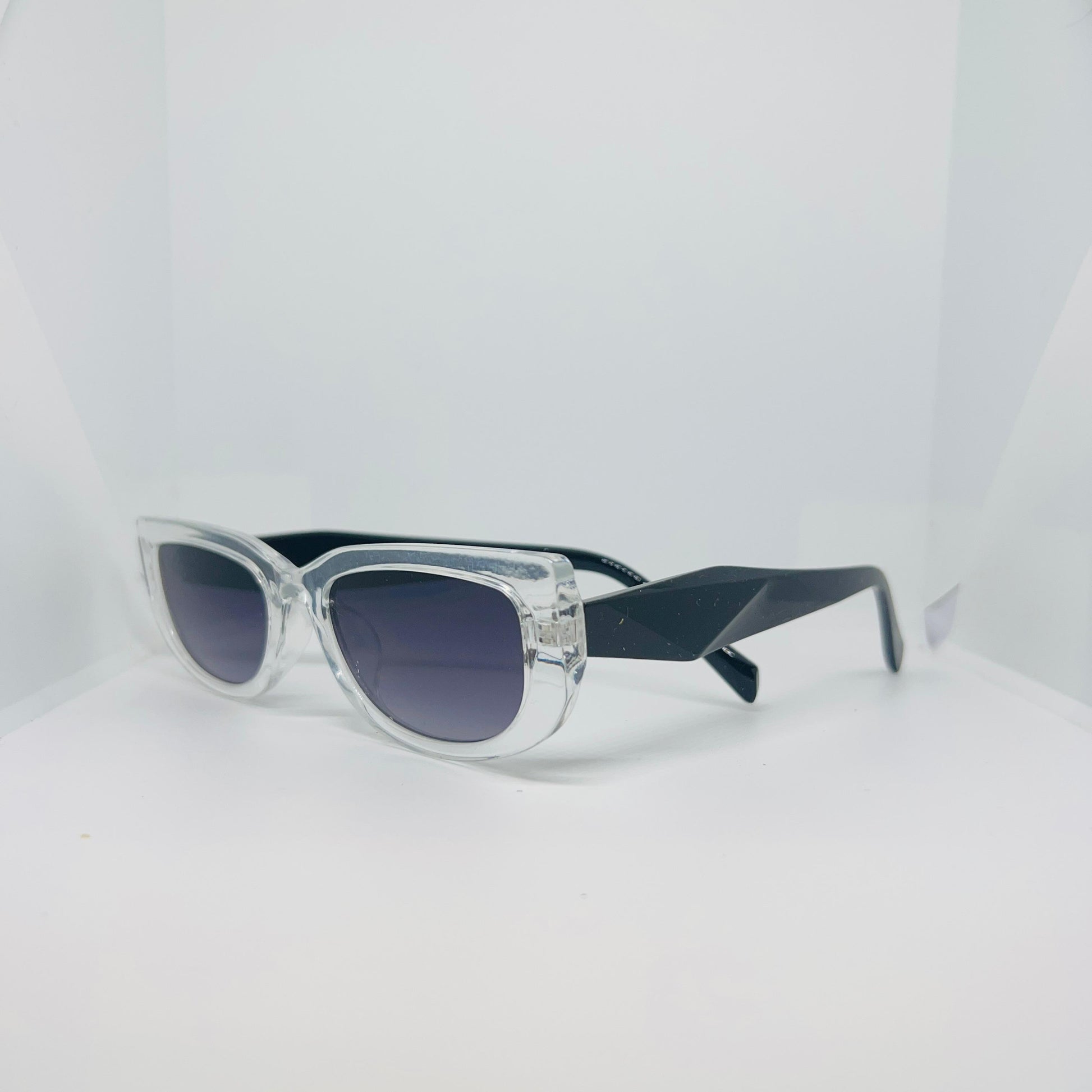 TRANSPARENT PURPLE